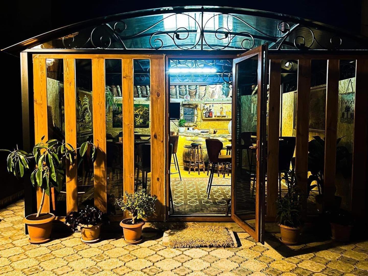 Hotel Guglux &Wine Cellar 泰拉维 外观 照片