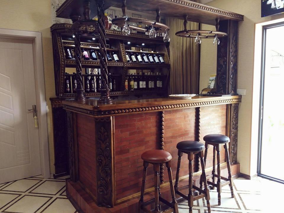 Hotel Guglux &Wine Cellar 泰拉维 外观 照片