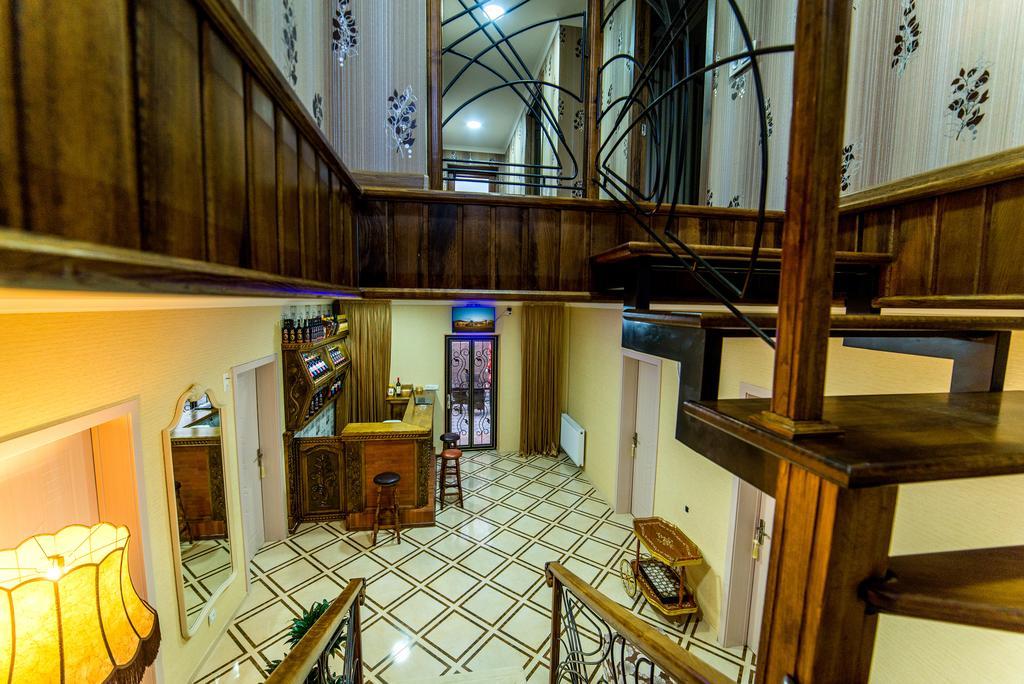 Hotel Guglux &Wine Cellar 泰拉维 外观 照片