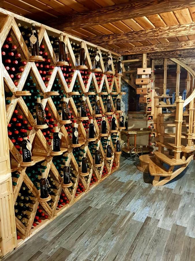 Hotel Guglux &Wine Cellar 泰拉维 外观 照片